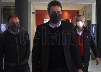 «Si los clubes no pueden cumplir con el control del aforo, evaluaremos volver atrás»