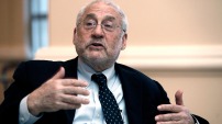 tiglitz apoyó a Guzmán en su reclamo sobre los sobrecargos del FMI