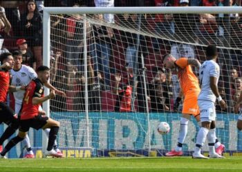 Colón venció a Talleres y River seguirá como líder de la Liga Profesional