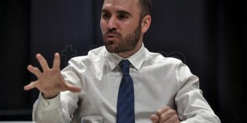 Guzmán: «Las cargas de deuda impiden la recuperación y crean una dinámica desestabilizadora»