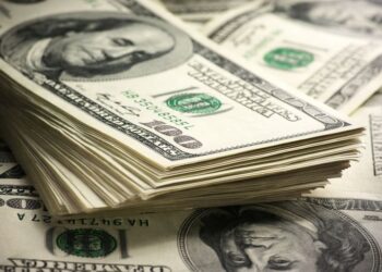 El dólar libre, sin freno: llegó a 213 pesos y quebró un nuevo récord histórico