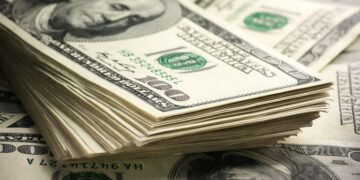 El dólar libre, sin freno: llegó a 213 pesos y quebró un nuevo récord histórico