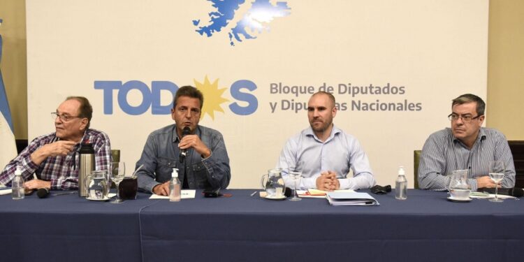 Guzmán y Manzur asistirán a Diputados para exponer sobre el acuerdo con el FMI
