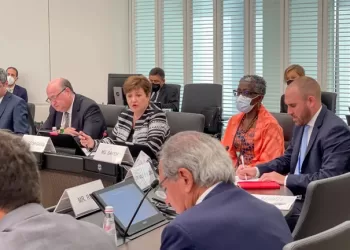 Nuevas metas con el FMI: el Gobierno podrá gastar $ 308.000 millones más y se redujo la exigencia de acumulación de reservas