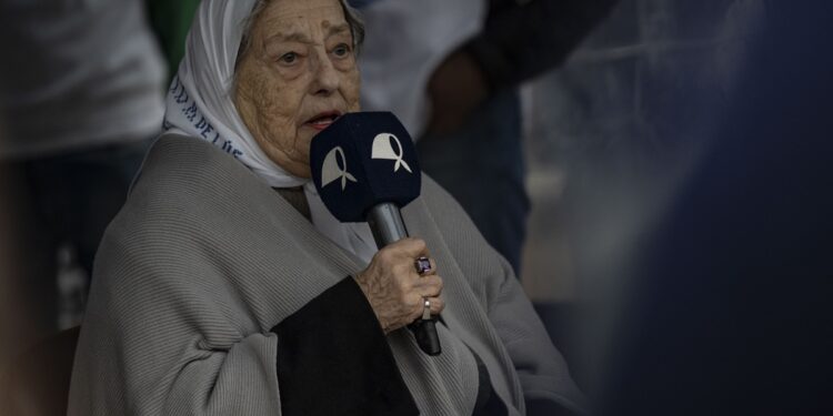 Se definieron  3 días de duelo nacional por la muerte de Hebe de Bonafini