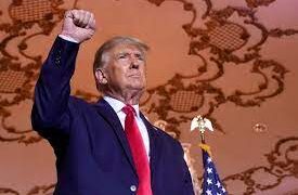 Trump incita a terminar con la Constitución
