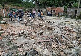 Ocho muertos y nueve casas derrumbadas el saldo de un nuevo deslizamiento de tierra en Brasil