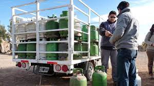 Fraccionadores de gas para garrafas reclaman por una deuda de más de $5.400 millones