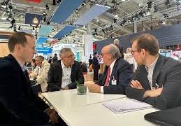 Mercedes Benz y BASF ratificaron sus inversiones en Argentinas