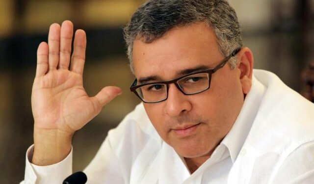 El ex presidente de El Savador fue condenado a 14 años de prision por vinculo con las pandillas