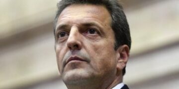 Máximo Kirchner invitó a Sergio Massa al acto de Plaza de Mayo