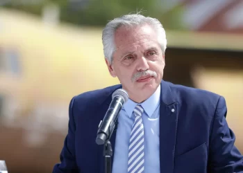 Alberto Fernández recibirá a Santiago Peña tras su regreso de Chapadmalal
