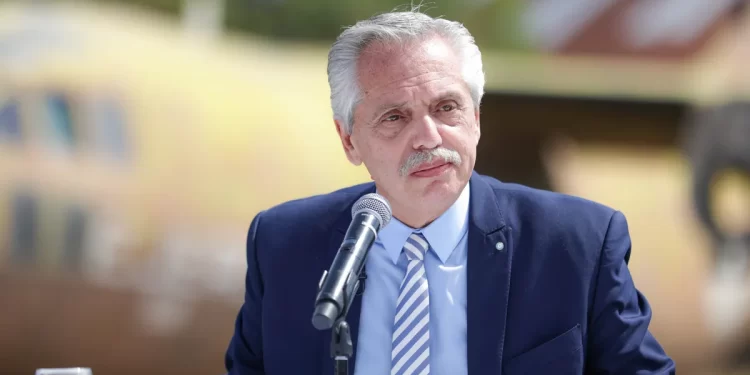 Alberto Fernández recibirá a Santiago Peña tras su regreso de Chapadmalal