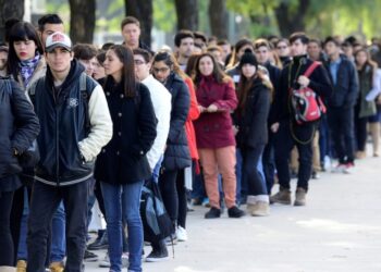 El desempleo es del 6,9% y hay un millón de desocupados