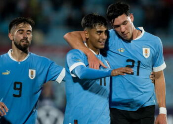 Bielsa consiguió su segundo triunfo con Uruguay al vencer a Cuba en Montevideo