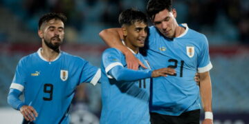 Bielsa consiguió su segundo triunfo con Uruguay al vencer a Cuba en Montevideo