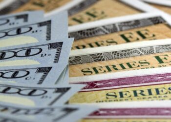 El swap con China hizo subir los bonos en dólares