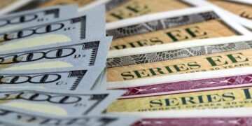 El swap con China hizo subir los bonos en dólares