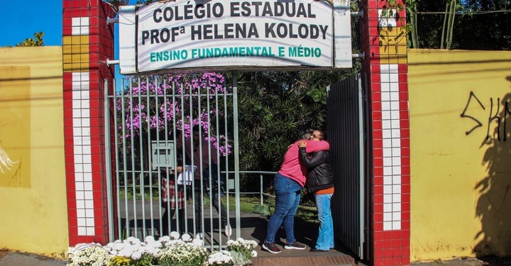 Hallaron muerto en su celda al hombre que mató a dos alumnos en una escuela en Brasil