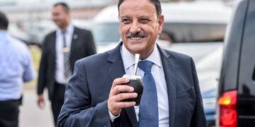 Quintela apunta a reformar la Constitución Provincial de La Rioja y planea avanzar en el control de los medios
