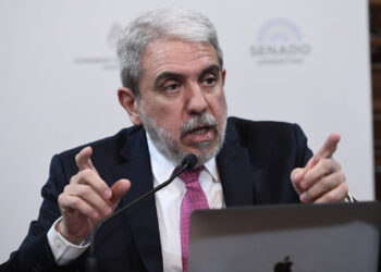 Aníbal Fernández volvió a pegarle a Máximo Kirchner: «No veo la herencia de Néstor y Cristina en él»