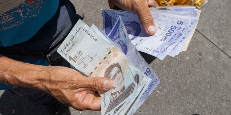 La inflación de Venezuela se aceleró en junio a 6,2%, informó al Banco Central