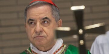 El fiscal del Vaticano pidió siete años de cárcel para un cardenal por corrupción