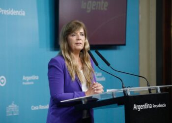 Cerruti afirmó que «en la Argentina no hay hambre» y negó la existencia de una «crisis» económica