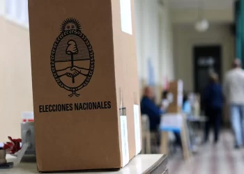 La DINE aseguró que los primeros resultados de la elección estarán pasadas las 22