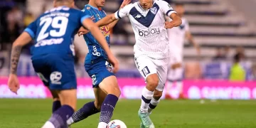 Vélez le ganó una final a Arsenal de Sarandí y respira en la lucha por la permanencia