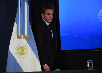 Día de la Industria: Massa anunció que se liberan las importaciones para las PyMes