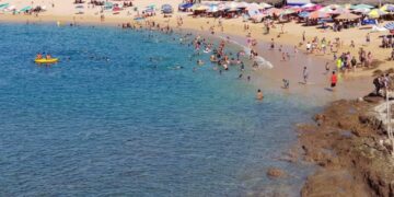 Dos personas murieron tras ser alcanzadas por un rayo en una playa de México