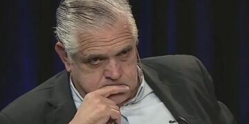 López Murphy rechazó las medidas de Massa: «No se puede volar la economía con regalos»