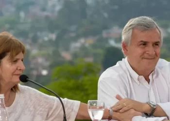 Patricia Bullrich visitó Jujuy y apuntó contra Milei: «Antes era muera la casta, ahora es viva la casta»