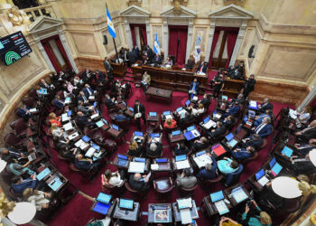 Saludo con chicana de Cristina Kirchner a JxC tras el quórum en el Senado: «Qué tal, tanto tiempo»