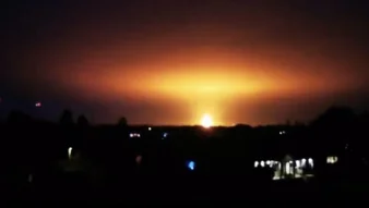Una impresionante explosión iluminó el cielo en Oxford con una bola de fuego