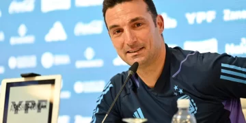 Lionel Scaloni aseguró que vio «bien» a Messi y que podría ser titular ante Paraguay