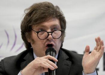 La advertencia de Milei sobre romper con China se coló en la gira de Alberto Fernández