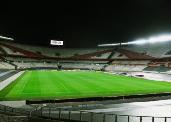 Continúa la polémica por la inédita decisión de River de mudar la localía