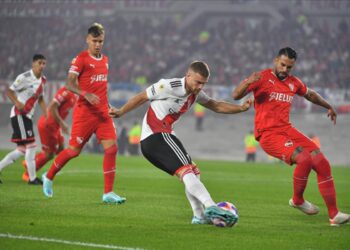 Copa de la Liga: River e Independiente se enfrentan en un partido que comenzará a definir el ganador de la Zona A