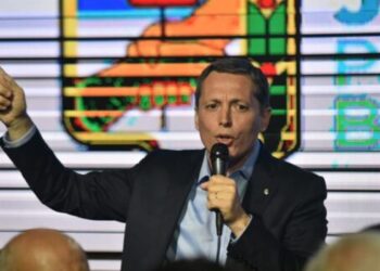 Un intendente peronista pidió la renuncia de Alberto Fernández y Máximo Kirchner como autoridades del PJ
