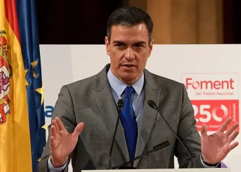 Pedro Sánchez prometió impulsar las políticas contra la inflación si es investido en España
