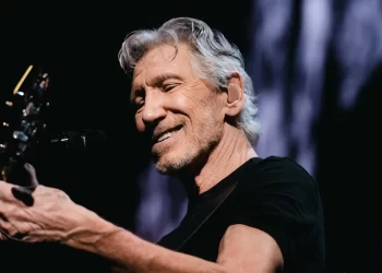 Denunciaron a Roger Waters por “incitación al odio racial y apología del delito”