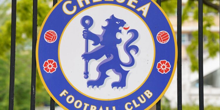 El Chelsea analiza a seis clubes argentinos para comprar tras el anuncio de Milei por las SAD