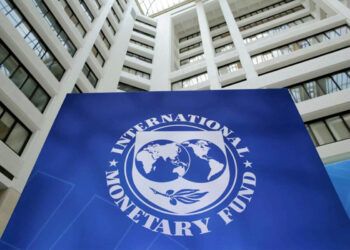 El FMI considera reducir los sobrecargos sobre sus créditos