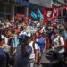 Las organizaciones sociales marcharon sin cortar la 9 de Julio, en el estreno del Protocolo Antipiquetes