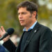 Kicillof contra el Gobierno de Milei: “Esos que se dicen eficientes son bien vagos, los decretos se los escriben otros”