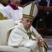 Francisco simplificará las exequias papales y podrá ser enterrado fuera del Vaticano