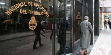 La Justicia frenó la reforma laboral: qué puntos del DNU de Milei quedaron suspendidos