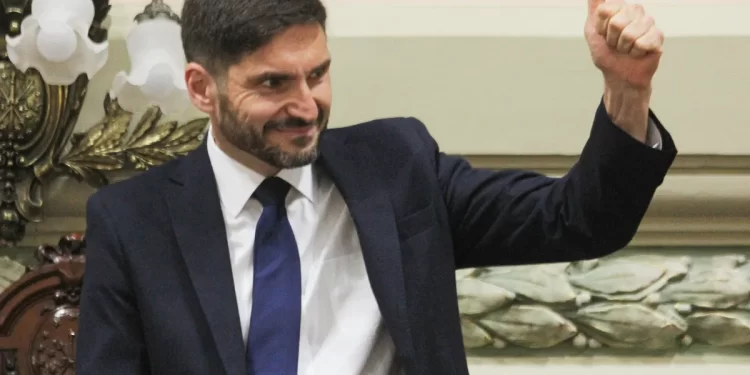 Pullaro le respondió a Caputo por las partidas presupuestarias: «Me angustia que se pretenda quebrar una decisión»